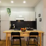 Apartment Maison Portello Mailand